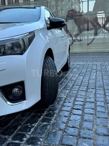 Toyota Corolla 2015, 235,000 km - 1.6 l - Bakı