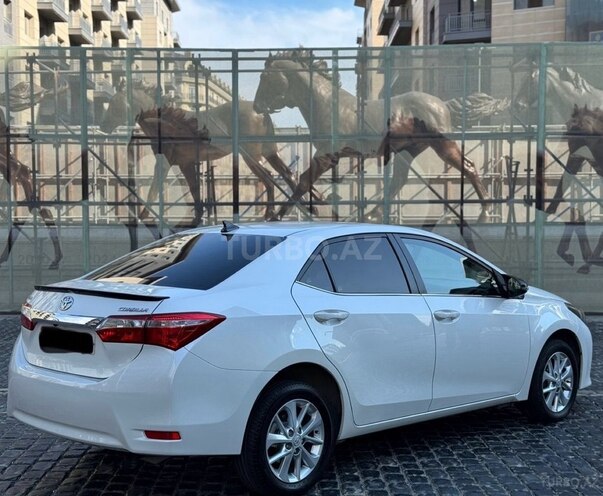 Toyota Corolla 2015, 235,000 km - 1.6 l - Bakı