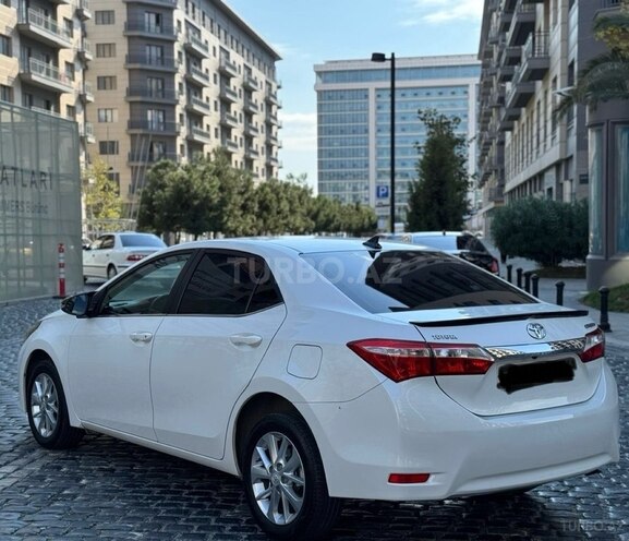 Toyota Corolla 2015, 235,000 km - 1.6 l - Bakı