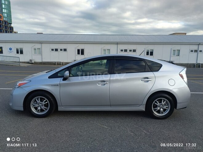Toyota Prius 2014, 300,000 km - 1.8 l - Bakı