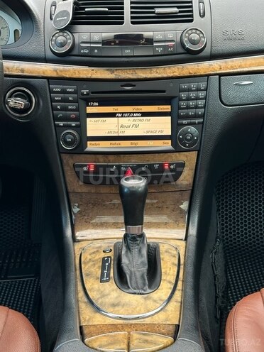 Mercedes E 220 2006, 434,000 km - 2.2 l - Bakı