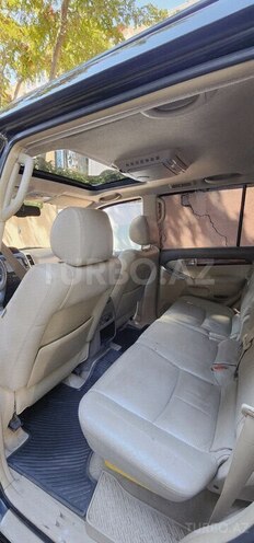 Toyota Land Cruiser Prado-8