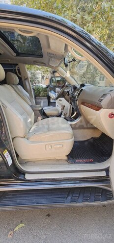 Toyota Land Cruiser Prado-12