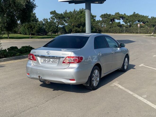 Toyota Corolla 2010, 250,000 km - 1.4 l - Bakı