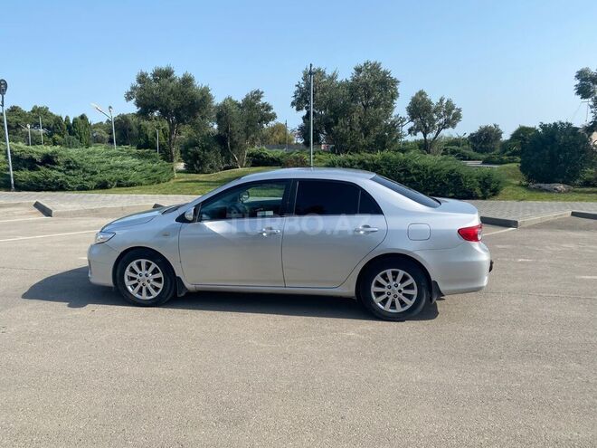 Toyota Corolla 2010, 250,000 km - 1.4 l - Bakı