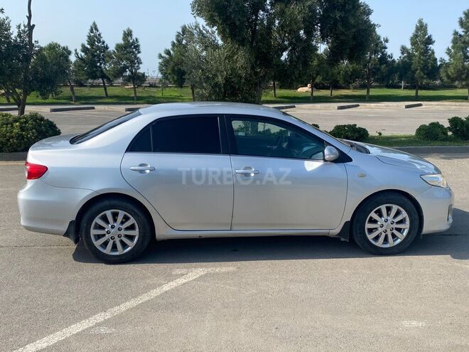 Toyota Corolla 2010, 250,000 km - 1.4 l - Bakı