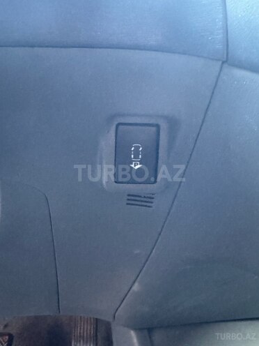 Toyota Prius 2011, 235,973 km - 1.8 l - Bakı