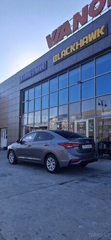 Hyundai Accent 2019, 120,600 km - 1.6 л - Bakı