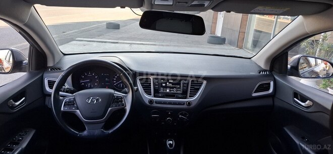 Hyundai Accent 2019, 120,600 km - 1.6 л - Bakı
