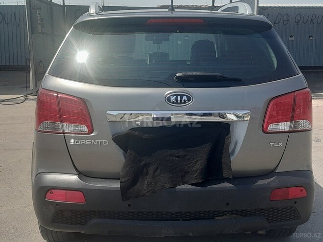 Kia Sorento 2011, 296,000 km - 2.0 l - Bakı