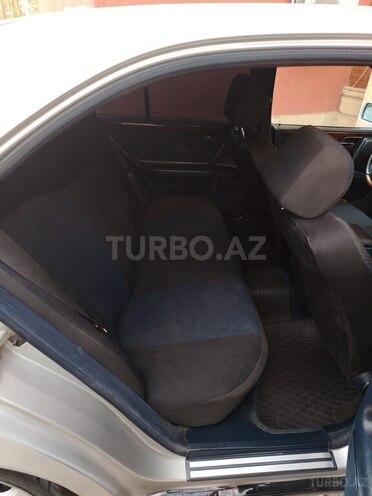 Mercedes E 220 1999, 318,312 km - 2.2 l - Şirvan