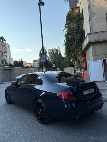 Mercedes E 300 4MATIC 2018, 92,750 km - 2.0 л - Bakı