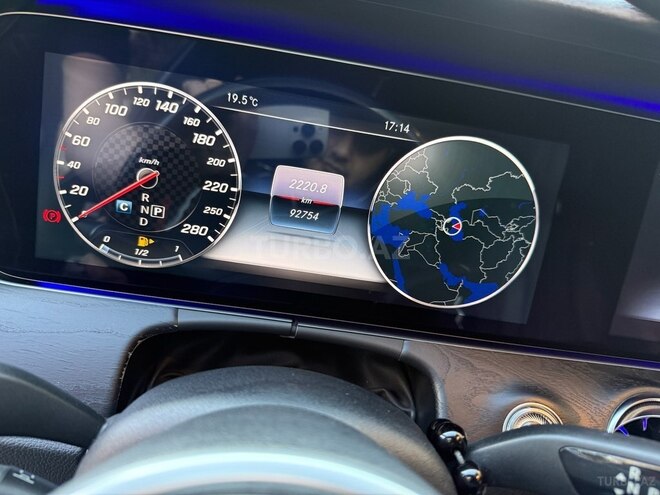 Mercedes E 300 4MATIC 2018, 92,750 km - 2.0 л - Bakı