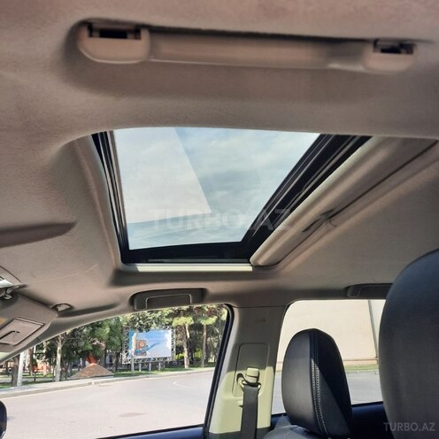 Mitsubishi Outlander-12