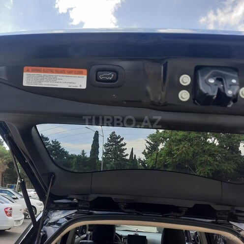 Mitsubishi Outlander-16