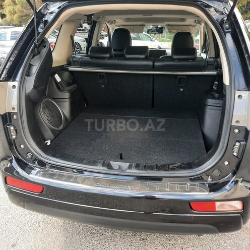 Mitsubishi Outlander-17