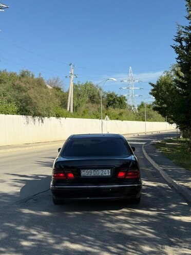 Mercedes E 220 2000, 480,000 km - 2.2 l - Mingəçevir
