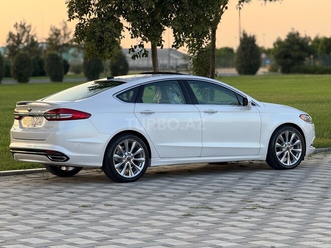 Ford Fusion (North America) 2017, 140,100 km - 2.0 л - Bakı