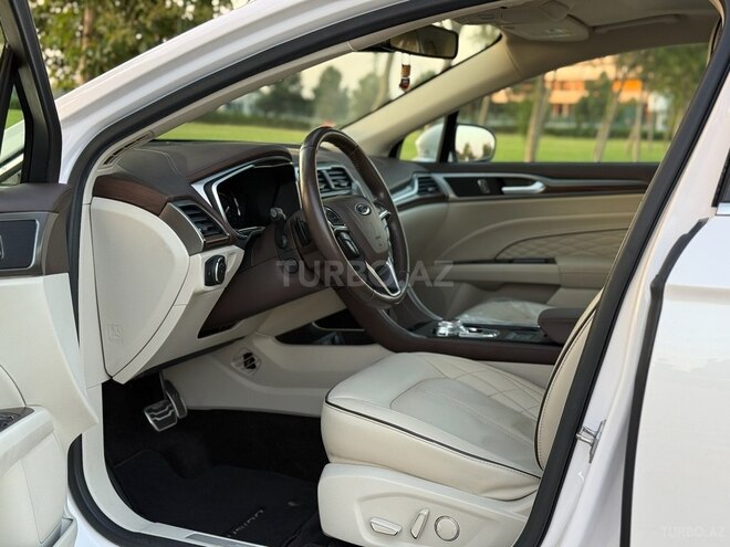 Ford Fusion (North America) 2017, 140,100 km - 2.0 л - Bakı