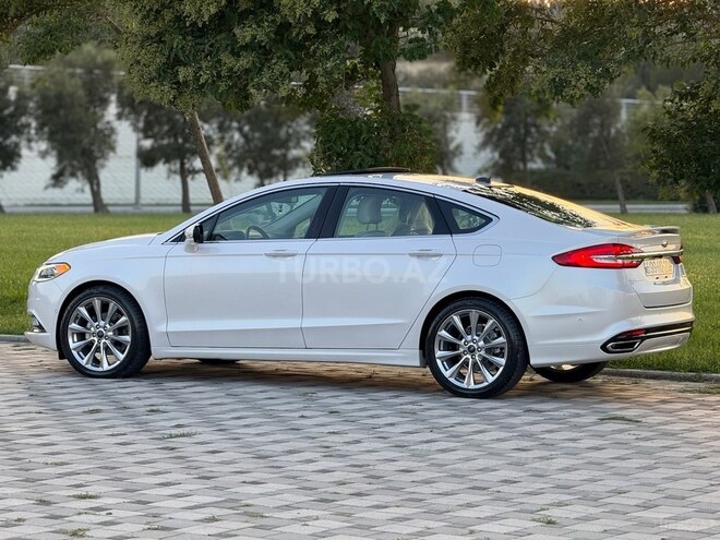 Ford Fusion (North America) 2017, 140,100 km - 2.0 л - Bakı