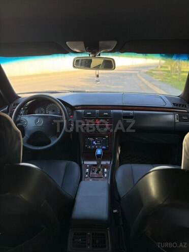Mercedes E 220 2000, 480,000 km - 2.2 l - Mingəçevir