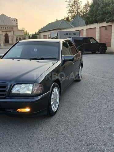 Mercedes C 240 1999, 269,000 km - 2.4 l - Sumqayıt