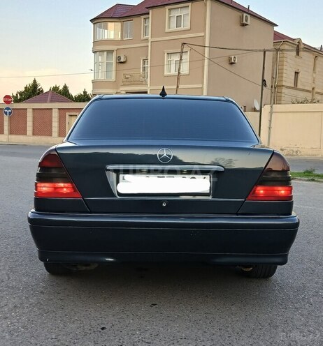 Mercedes C 240 1999, 269,000 km - 2.4 l - Sumqayıt