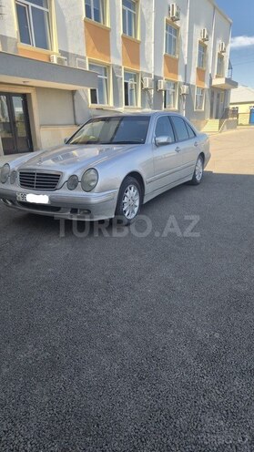 Mercedes E 240 1999, 309,235 km - 2.4 l - Sabirabad