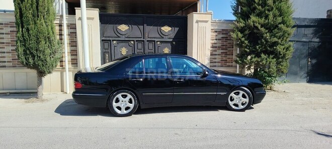 Mercedes E 240 2000, 385,000 km - 2.4 l - Bakı