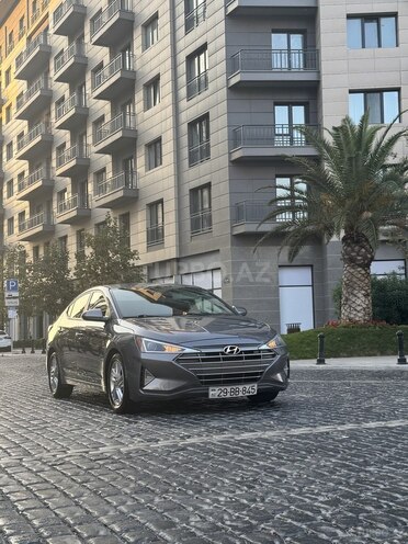 Hyundai Elantra 2019, 100,000 km - 2.0 l - Bakı