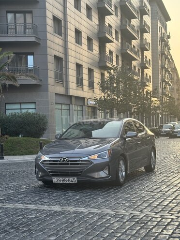 Hyundai Elantra 2019, 100,000 km - 2.0 l - Bakı
