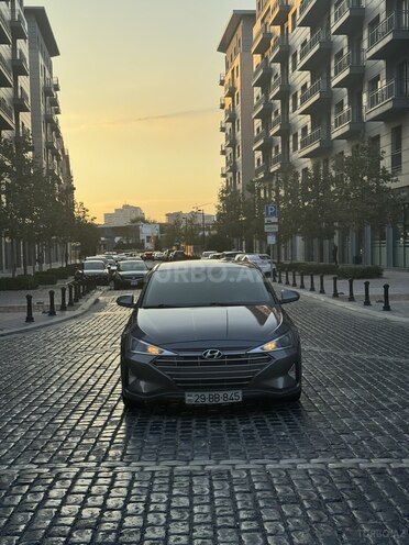 Hyundai Elantra 2019, 100,000 km - 2.0 l - Bakı