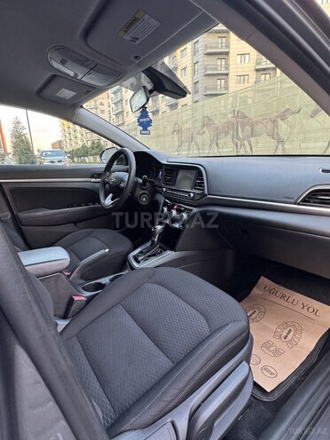 Hyundai Elantra 2019, 100,000 km - 2.0 l - Bakı