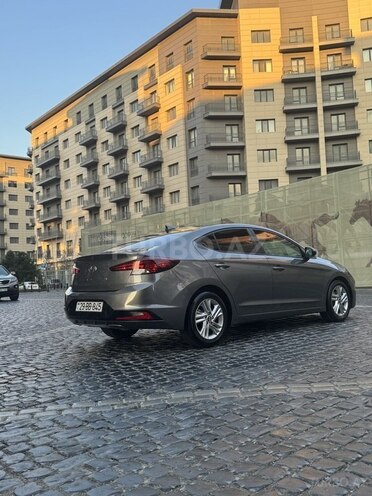 Hyundai Elantra 2019, 100,000 km - 2.0 l - Bakı