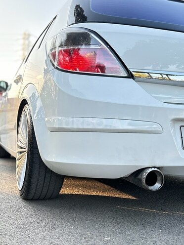 Opel Astra 2009, 230,000 km - 1.4 l - Bakı