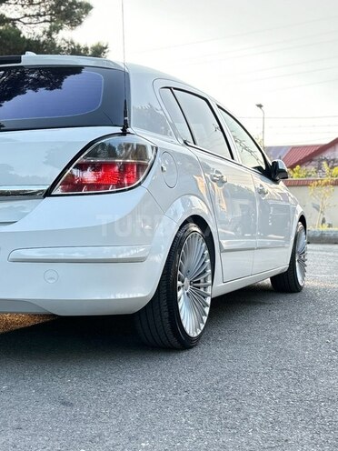 Opel Astra 2009, 230,000 km - 1.4 l - Bakı