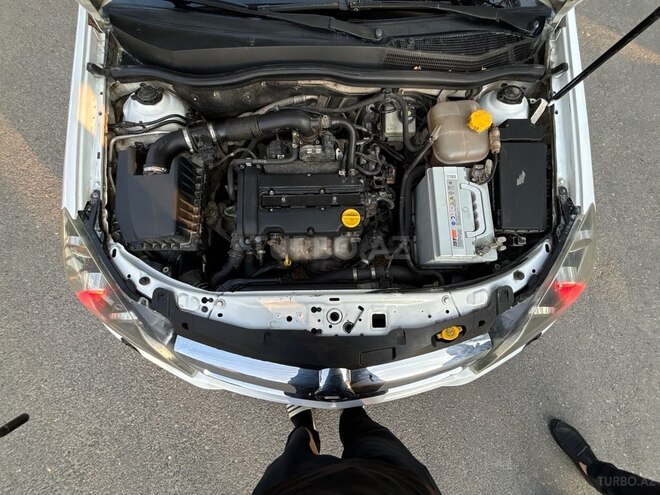 Opel Astra 2009, 230,000 km - 1.4 l - Bakı