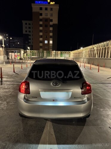 Toyota Auris 2010, 298,000 km - 1.4 l - Bakı
