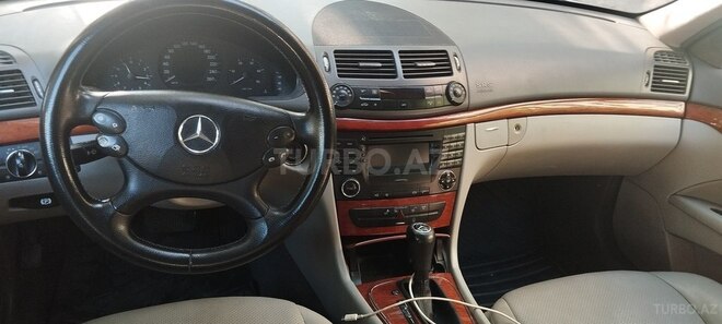 Mercedes E 220 2008, 330,000 km - 2.2 л - Bakı