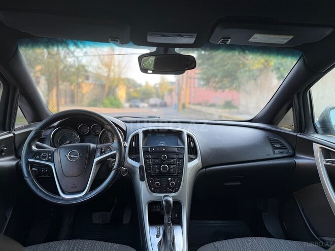 Opel Astra 2015, 178,000 km - 1.4 l - Bakı
