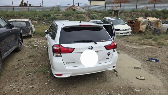 Toyota Corolla Fielder 2019, 115,000 km - 1.5 л - Bakı
