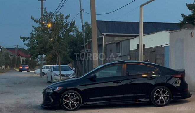 Hyundai Elantra 2016, 194,731 km - 2.0 l - Bakı