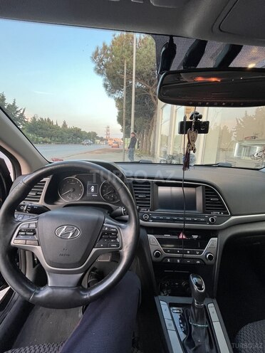 Hyundai Elantra 2016, 194,731 km - 2.0 l - Bakı