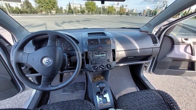Volkswagen Polo 2008, 145,037 km - 1.4 l - Gəncə