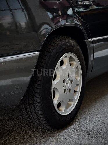Mercedes 230 E 1991, 422,555 km - 2.3 л - Bakı