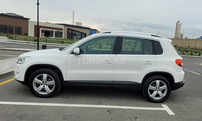 Volkswagen Tiguan 2011, 106,000 km - 2.0 l - Bakı