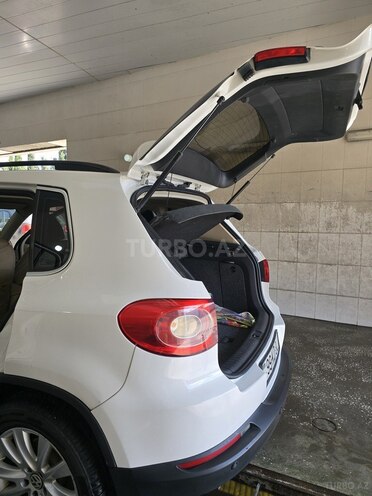 Volkswagen Tiguan 2009, 220,340 km - 2.0 l - Gəncə