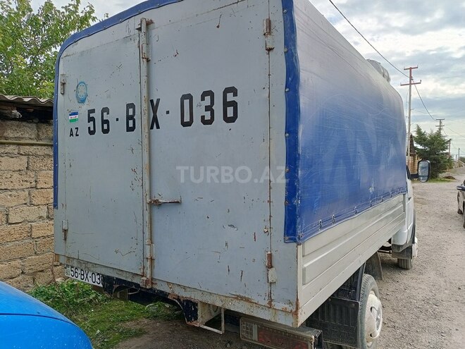 GAZ 322173 2001, 258,000 km - 2.4 l - Quba