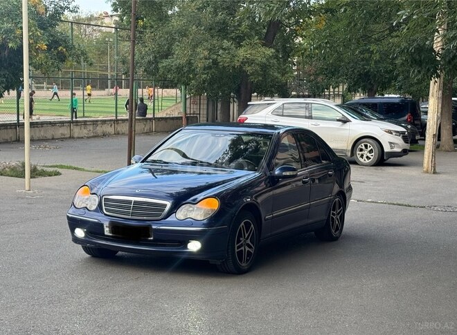 Mercedes C 240-3