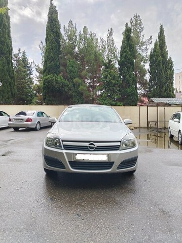 Opel Astra 2004, 290,000 km - 1.4 l - Bakı